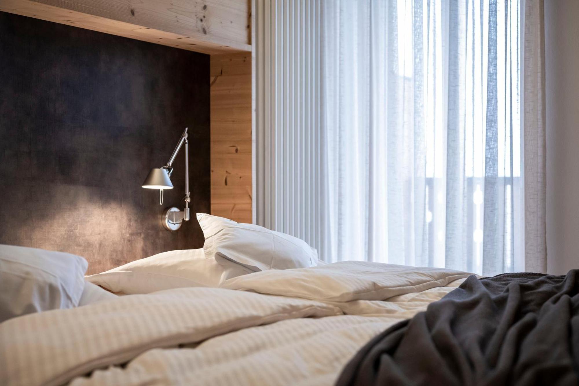 Hotel & Gasthof Zum Hirschen 圣热内西奥阿特斯诺 外观 照片